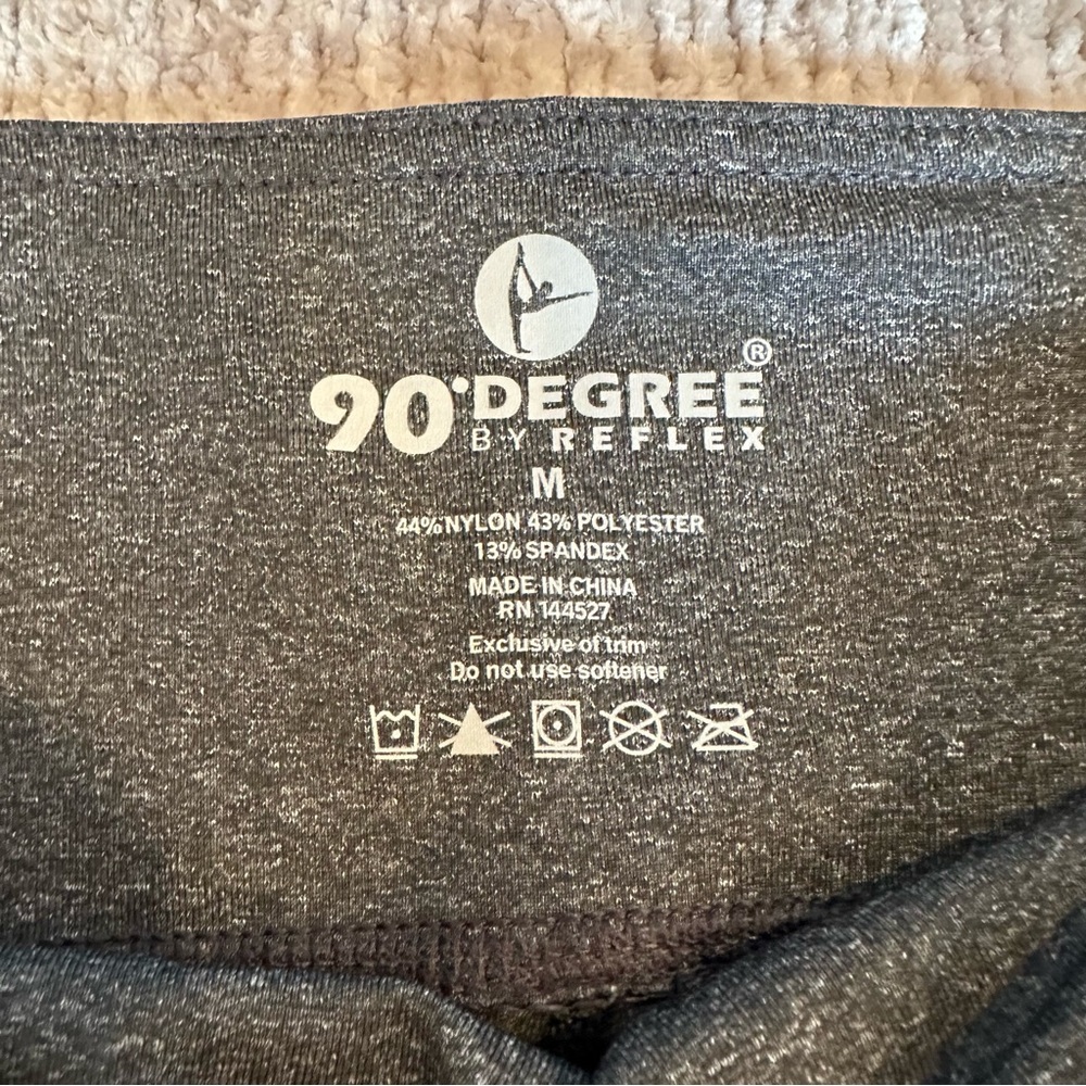 90 Degree by Reflex Grey Crop Leggings - Picture 4 of 4